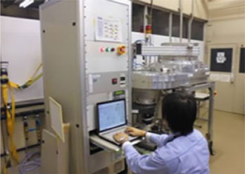 プラズマ評価装置におけるプラズマ発生の様子